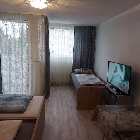 Апартаменты Steinhuebel Uni-Naehe Хомбург Экстерьер фото