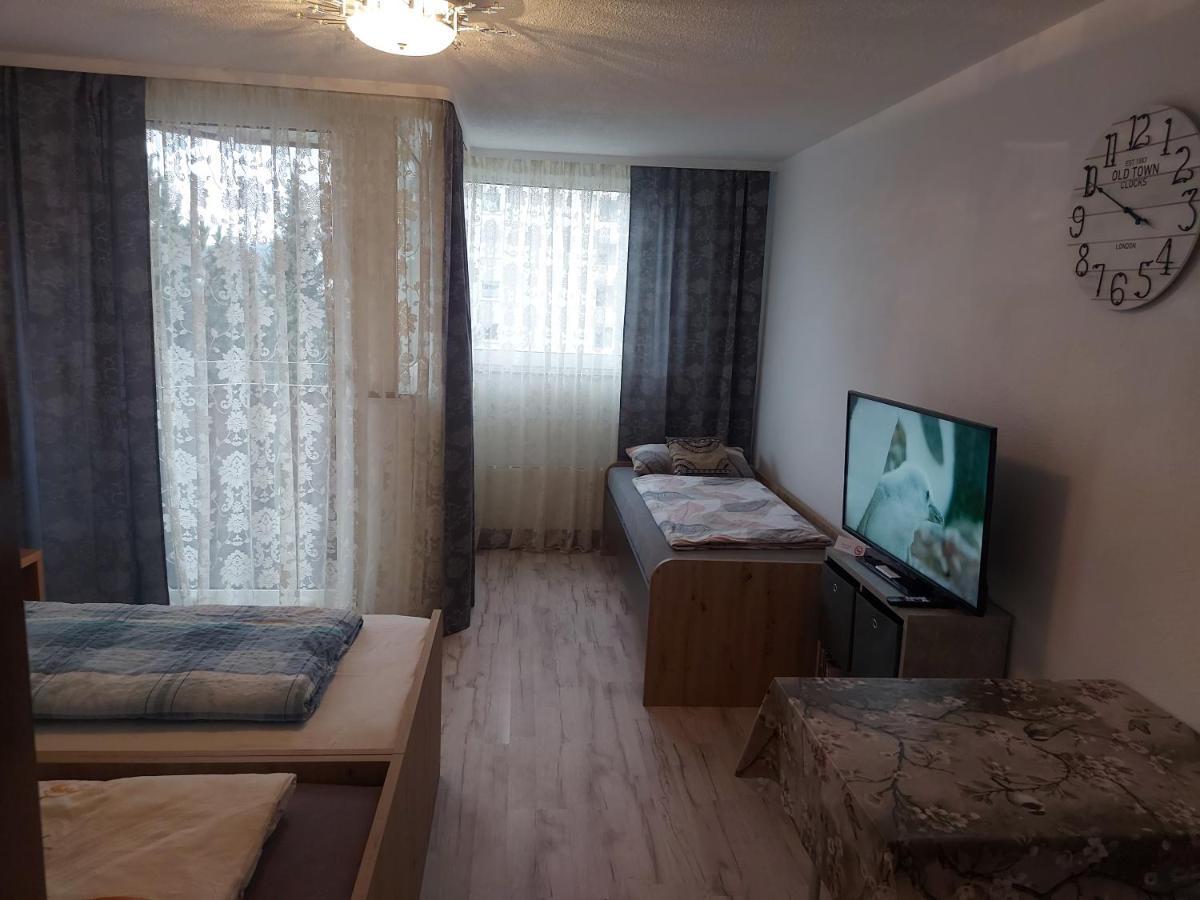 Апартаменты Steinhuebel Uni-Naehe Хомбург Экстерьер фото